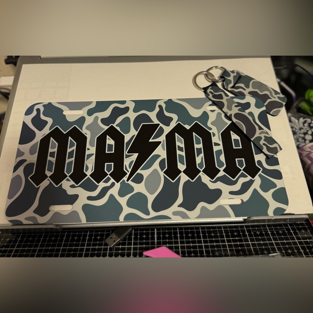 Camouflage License Plate with Keychain